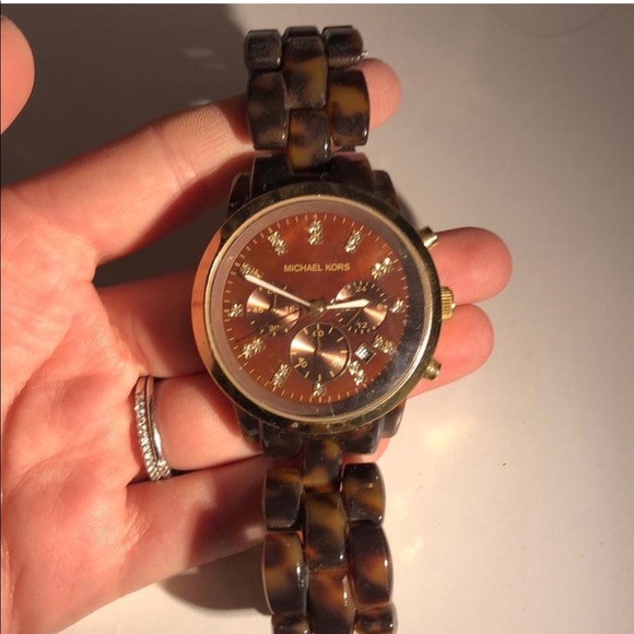 Michael Kors Gold & Tortoiseshell Watch (working) - Picture 2 of 8